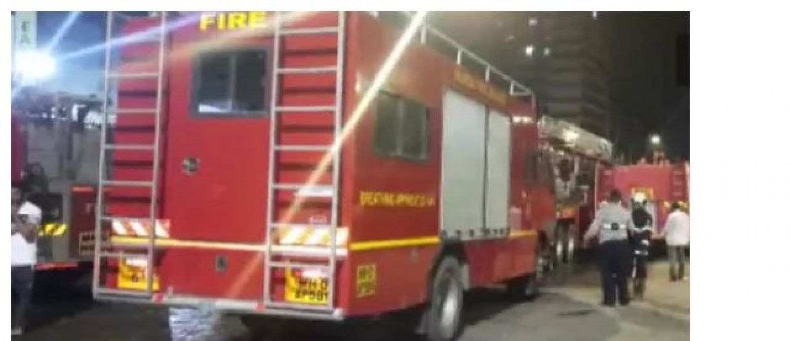 Delhi: Fire breaks out in a building, 4 dead