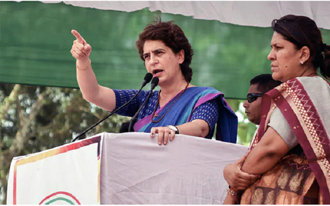 Priyanka's attack on the new design of Parliament House, said- the government is filling the pockets of its friends
