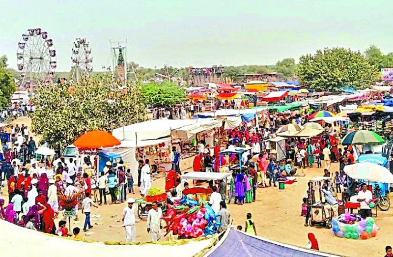Fair held in Chitrakoot, Shahrukh-Salman sold in lakhs...