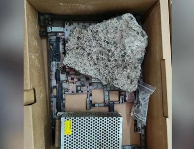 Ordered laptop and arrived garbage, post goes viral on Twitter