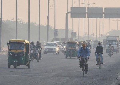 Lucknow air pollution level crosses danger mark after Delhi