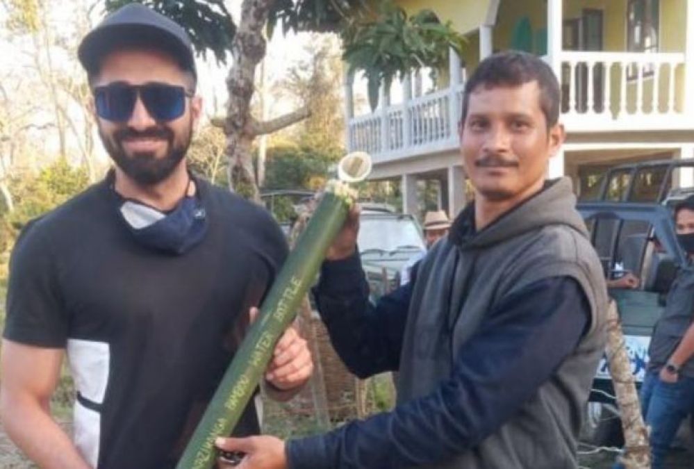 Chandan giving 'bamboo bottle' for just Rs 20, war against pollution