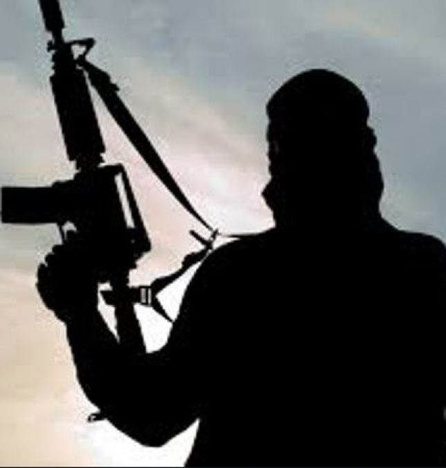 5 employees visiting Kashmir get attacked by terrorists