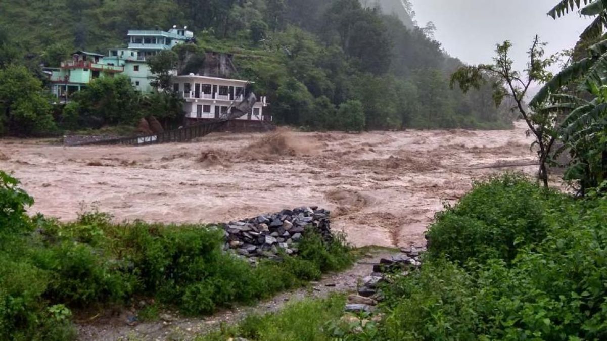 High Alert in Uttarakhand, Heavy rains in the next 12 hours