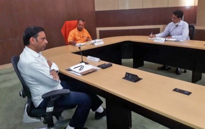 CM Yogi directs officials regarding the corona tests in team 11 meeting