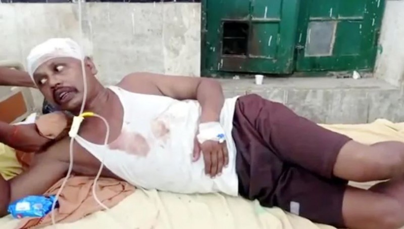 बिहार में बदमाशों का आतंक, छापा मारने गए पुलिसवालों पर किया हमला