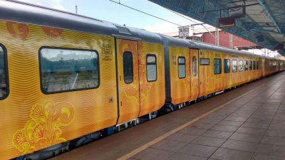 नवरात्रों में चलेगी देश की पहली प्राइवेट ट्रेन, जानिए क्या होगी खासियत