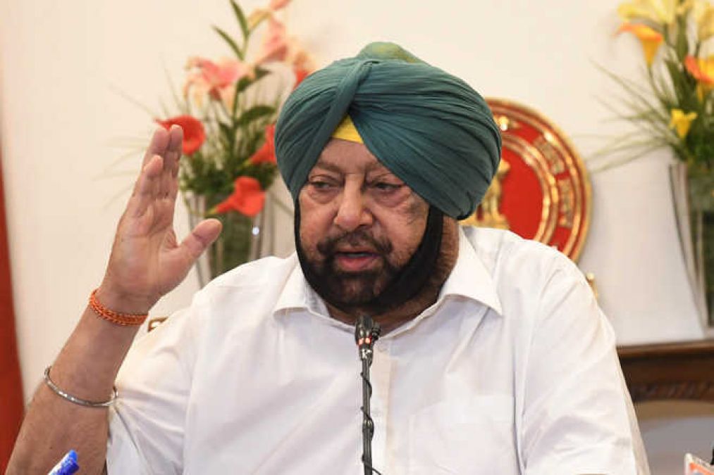 Batala factory blast: Punjab CM Amarinder Singh visits injured at hospital