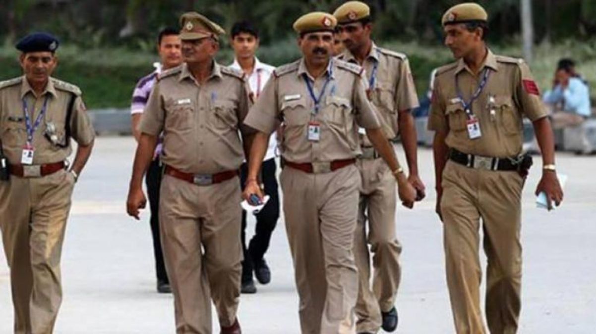 Uttar Pradesh DGP's big decree, if policemen break traffic rules, then double challan will be imposed