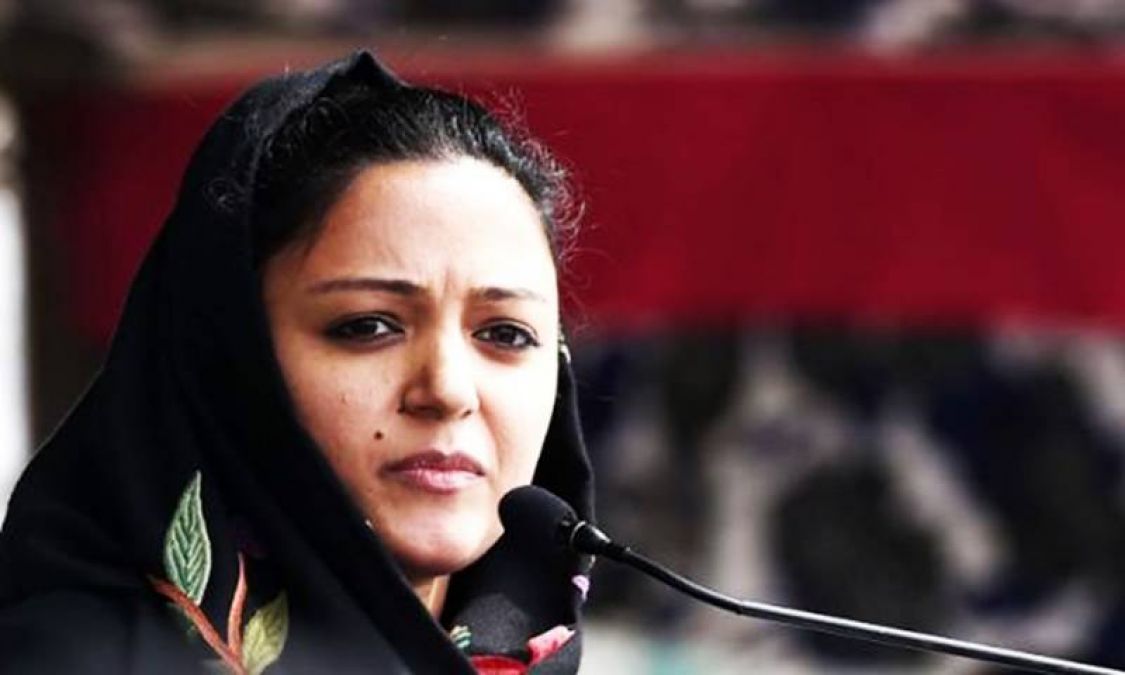 Treason case: Shehla Rashid who gave controversial statement about army gets huge relief from court