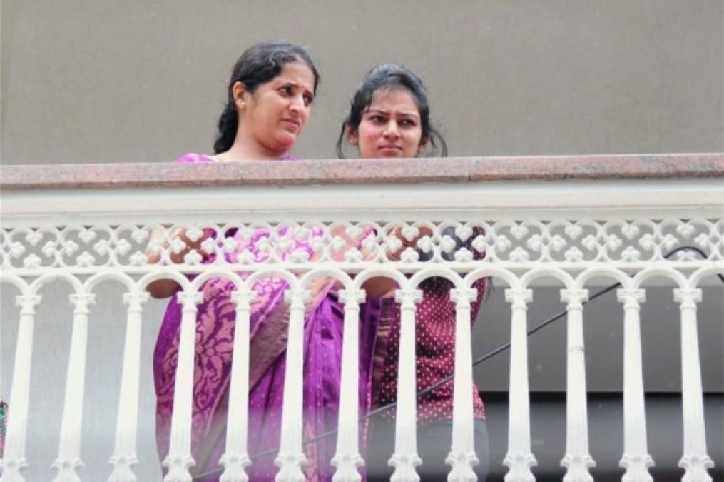 After DK Shivkumar, ED summons DK Shivakumar's daughter in money laundering case