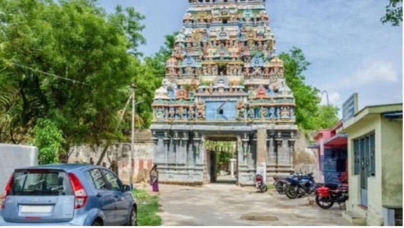 हिन्दुओं के पूरे गाँव पर 'वक़्फ़ बोर्ड' का कब्जा.., 1500 साल पुराना मंदिर भी वक़्फ़ का हो गया !