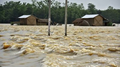Madhya Pradesh: Narmada flows above danger mark, administration issues high alert