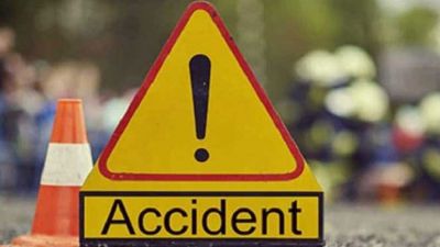 Uttar Pradesh: Speeding car rams into truck in Hapur, 5 dead
