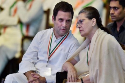 Sonia Gandhi leaves for US for routine medical check-up