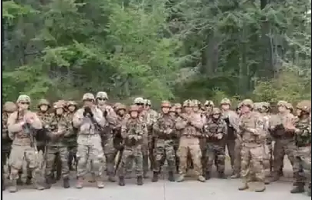 जब असम रेजिमेंट के गाने पर थिरकते नज़र आए अमेरिकी सैनिक, देखें VIDEO