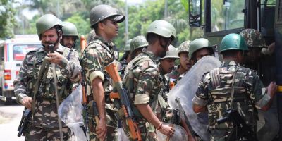 असम में तैनात 10000 अर्द्धसैनिक बल के जवान वापस बुलाए गए