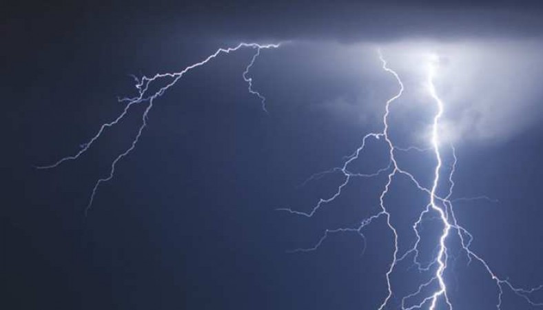7 people lost their lives due to lightning in Damoh