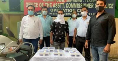 दिल्ली पुलिस ने किया कमाल, पकड़ा हथियारों का सौदागर