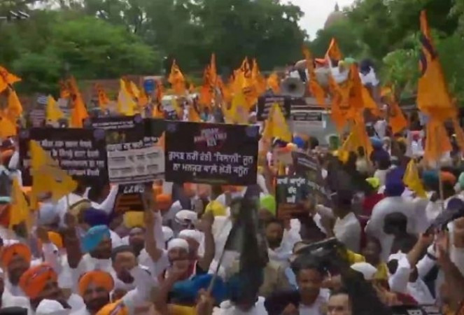 1 year of Farmers Movement against agricultural laws, protests continued in Delhi today