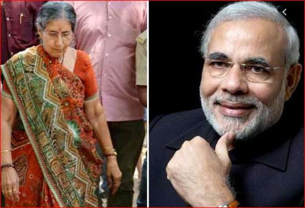 Prime Minister Narendra Modi doesn't live with his wife due to this shocking reason