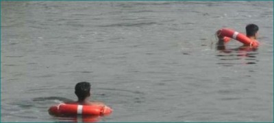 UP: 5 people drowned in river during Ganesh Visarjan