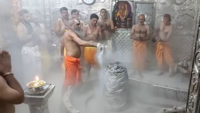 Big blow to Mahadev devotees, this facility of Mahakal temple closed