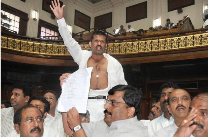 'मेरी माँ को ईसाई बना दिया..', भाजपा विधायक ने कर्नाटक विधानसभा में उठाया 'धर्मान्तरण' का मुद्दा