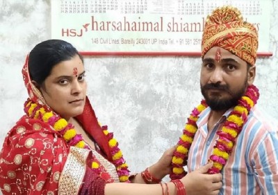 पति ने दिया तीन तलाक़, तो मुस्लिम महिला ने हिन्दू बनकर मंदिर में रचा ली दूसरी शादी