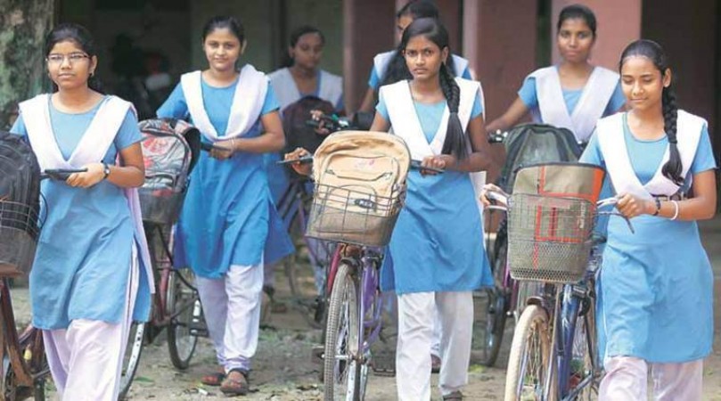 'उठो बच्चों, पढ़ाई का समय हो गया..', स्टूडेंट्स के लिए मंदिर-मस्जिद से बजेगा 'अलार्म'