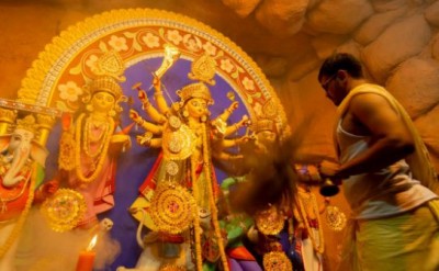 Navratri: Ban on Pandalals and fair this year, devotees will perform puja at home