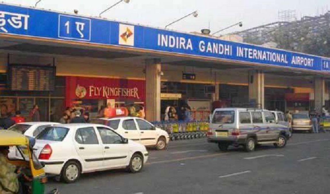 Youth arrested at Delhi Airport for hiding lakhs worth Red Sandalwood