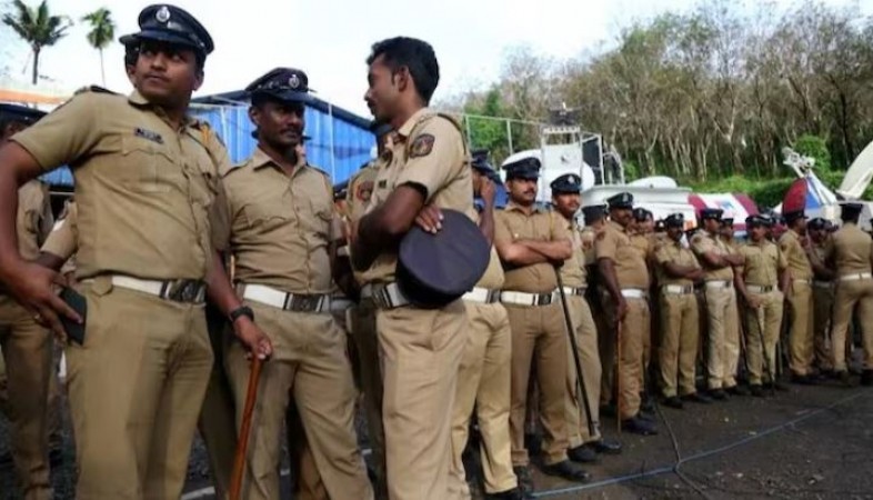 चुनावों से पहले कर्नाटक पुलिस का बड़ा एक्शन, 5 करोड़ कैश के साथ 106 किलो सोना-चांदी जब्त