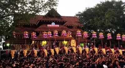 केरल के ‘त्रिशूर पूरम’ उत्सव पर वामपंथी सरकार ने लगाए कई प्रतिबंध, पहली बार रात में आतिशबाज़ी पर रोक