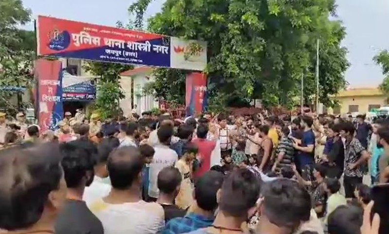 उदयपुर के बाद जयपुर में भी बवाल, मुस्लिम युवकों ने स्कूटी सवार को पीट-पीटकर मार डाला, सड़क पर उतरे हिन्दू संगठन