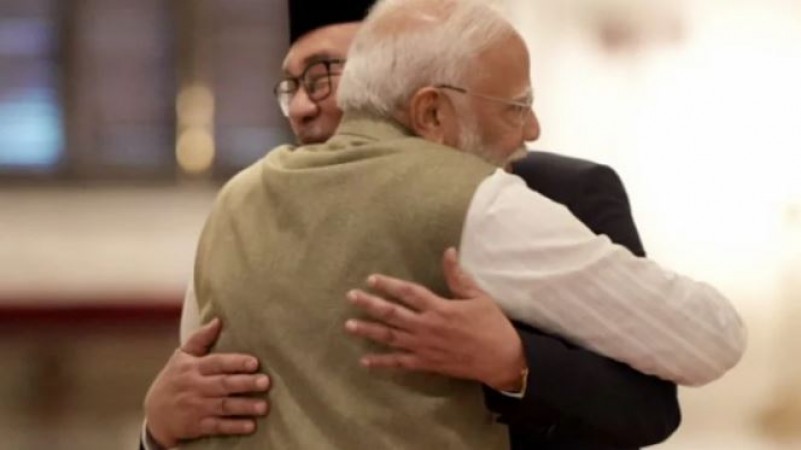 Malaysia PM Anwar Ibrahim meets PM Modi on India visit