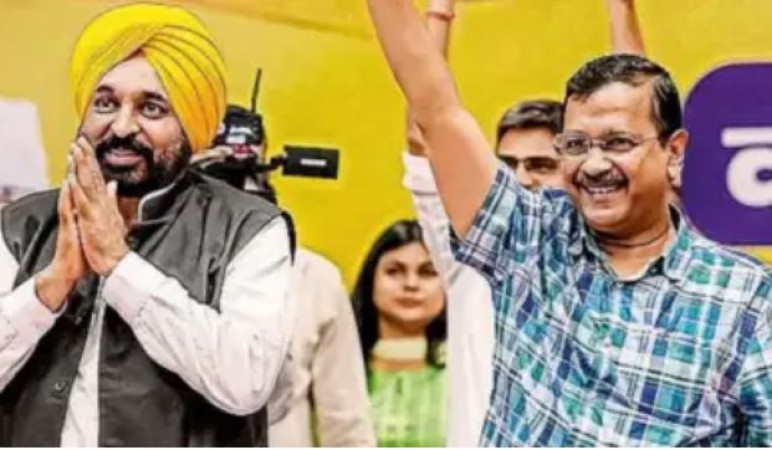 '300 यूनिट फ्री बिजली, 3000 रुपए बेरोज़गारी भत्ता..', मध्यप्रदेश में भी AAP ने खोल दिया पिटारा, केजरीवाल ने किए बड़े ऐलान