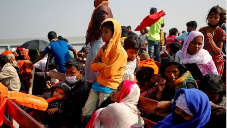 बांग्लादेश से अंडमान के तट पर पहुंची 150 रोहिंग्याओं से भरी नाव, नौसेना अधिकारियों ने पकड़ा