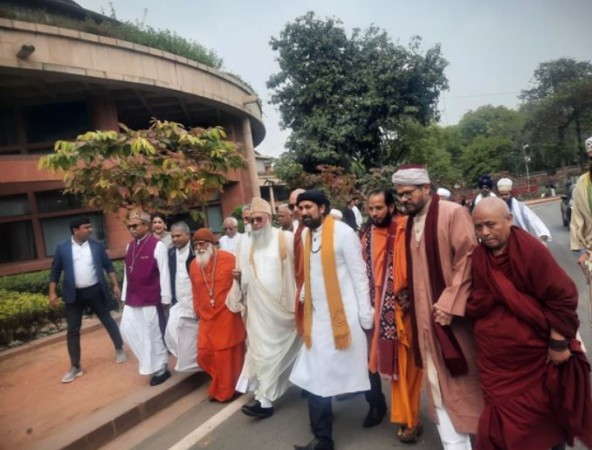 'पैगाम-ए-मोहब्बत है..', पीएम मोदी से मिलने पहुंचे सभी धर्मों के धर्मगुरु, बोले- हमारा भारत एक है...