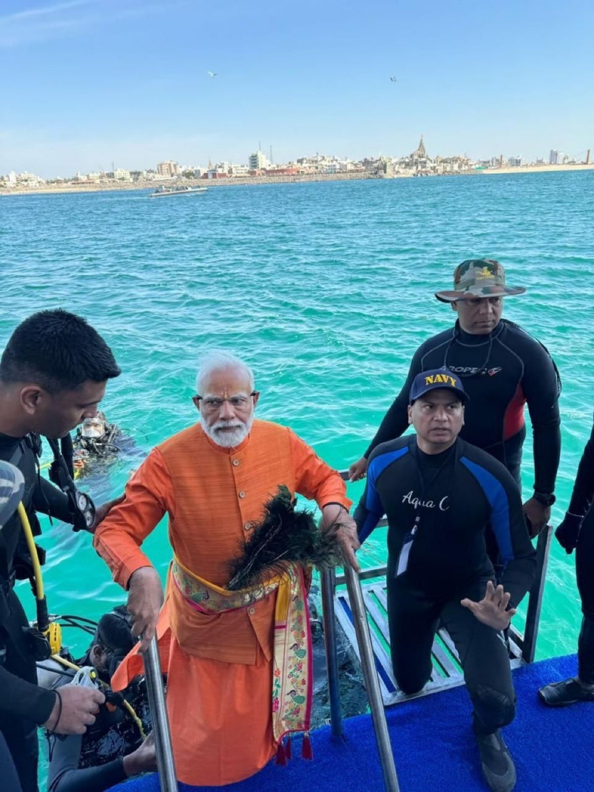 PM Modi inaugurates Rs 980 crore Sudarshan Setu at Dwarkadhish temple