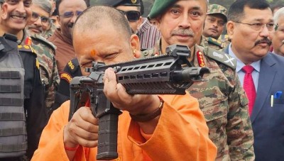 अब देश की सेना को करीब से जान सकेगी आम जनता ! CM योगी ने लखनऊ में किया खास फेस्टिवल का शुभारंभ, प्रवेश मुफ्त