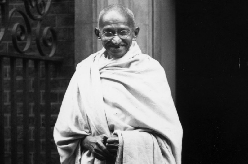 Know Gandhi #NAME?'s first and last experience related to cinema