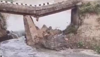 बिहार में टूटा एक और पुल, गंडक नदी में गिरा ब्रिज