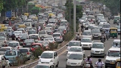 पुरानी गाड़ियों पर रोक लगाने के बाद दिल्ली सरकार का यू-टर्न