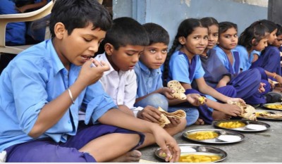 छिपकली वाला नाश्ता करने पर 35 बच्चों की तबियत बिगड़ी, तेलंगाना की घटना