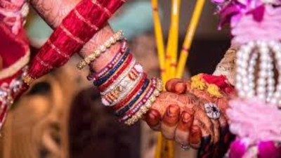 सुगाहरात के दिन दूल्हे ने दुल्हन को दे डाली प्रेग्नेंसी टेस्ट किट तो भड़क उठी महिला