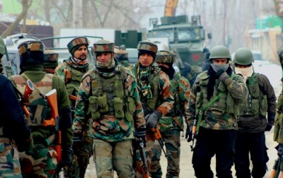 कश्मीर में आतंकियों के कितने मददगार ? दहशतगर्दों को पनाह देने वाले शौकत-सफ़दर सहित 4 गिरफ्तार