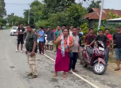 मणिपुर में फिर भड़की हिंसा, रात में हुई फायरिंग से दहशत में लोग, घरों में लगा दी गई आग
