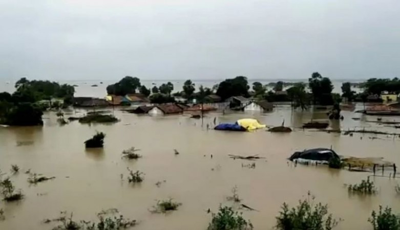 महाराष्ट्र में बाढ़ जनित हादसों में 101 लोगों की मौत, 13 लापता, भारी बारिश से अब भी राहत के आसार नहीं