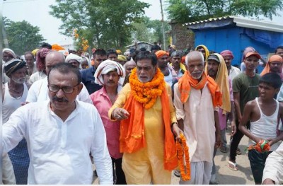लालू की बेटी मीसा के खिलाफ चुनाव लड़ रहे रामकृपाल यादव के काफिले पर फायरिंग, समर्थकों के साथ मारपीट